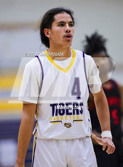 Thumbnail 2 in Centennial vs. Lemoore photogallery.