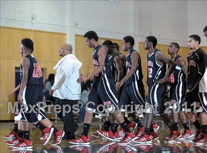 Thumbnail 3 in Fairfield vs. Sierra photogallery.