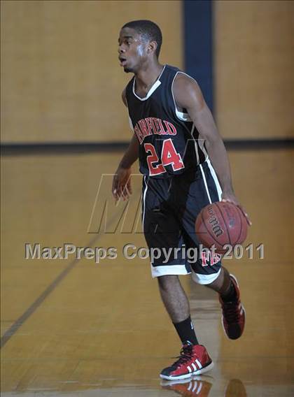 Thumbnail 1 in Fairfield vs. Sierra photogallery.