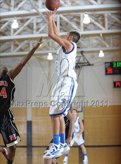 Thumbnail 1 in Fairfield vs. Sierra photogallery.