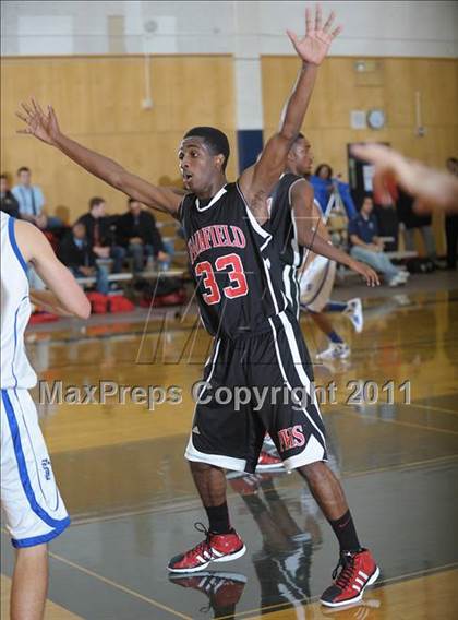 Thumbnail 3 in Fairfield vs. Sierra photogallery.