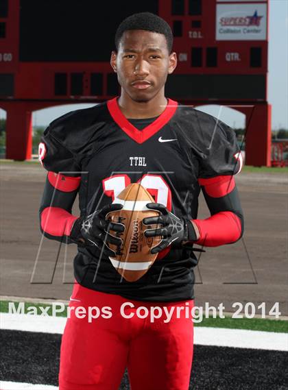 Thumbnail 1 in Cedar Hill (2014 Preseason Top 25 Photo Shoot)  photogallery.
