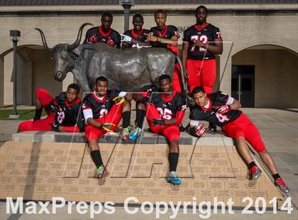 Thumbnail 3 in Cedar Hill (2014 Preseason Top 25 Photo Shoot)  photogallery.