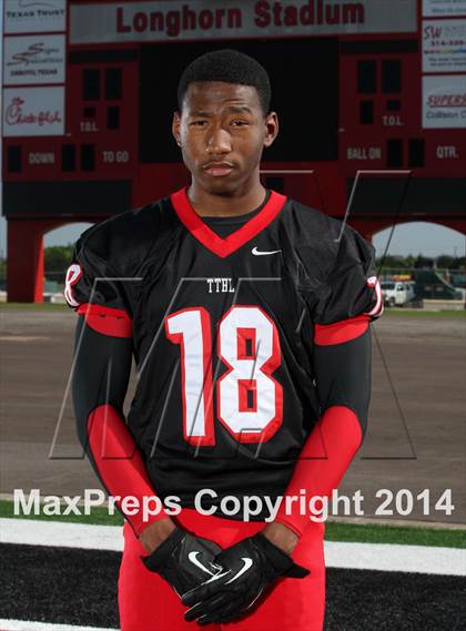 Thumbnail 3 in Cedar Hill (2014 Preseason Top 25 Photo Shoot)  photogallery.