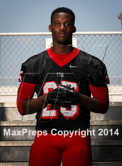 Thumbnail 3 in Cedar Hill (2014 Preseason Top 25 Photo Shoot)  photogallery.
