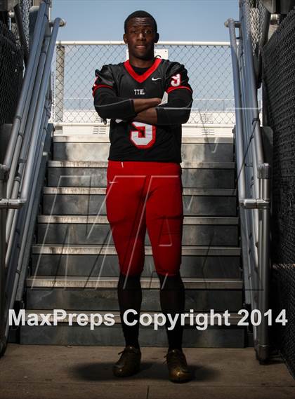 Thumbnail 1 in Cedar Hill (2014 Preseason Top 25 Photo Shoot)  photogallery.