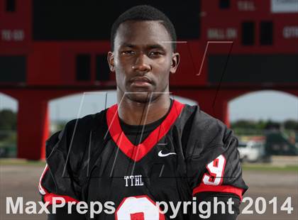Thumbnail 1 in Cedar Hill (2014 Preseason Top 25 Photo Shoot)  photogallery.