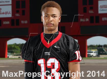 Thumbnail 1 in Cedar Hill (2014 Preseason Top 25 Photo Shoot)  photogallery.