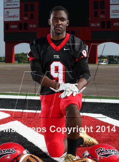 Thumbnail 2 in Cedar Hill (2014 Preseason Top 25 Photo Shoot)  photogallery.