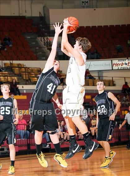 Thumbnail 3 in Archer City vs. Bellevue (Fantasy of Lights) photogallery.
