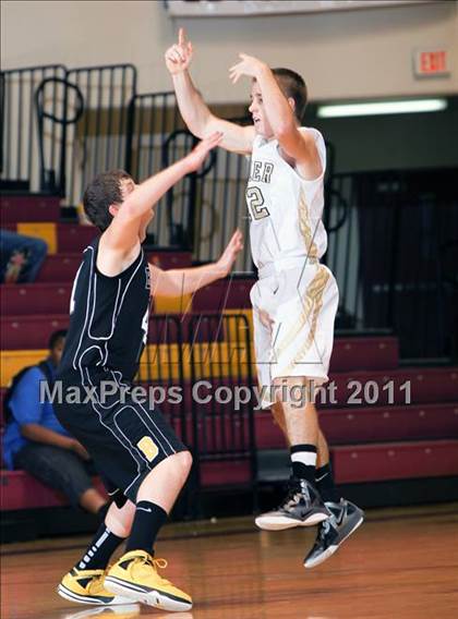 Thumbnail 3 in Archer City vs. Bellevue (Fantasy of Lights) photogallery.
