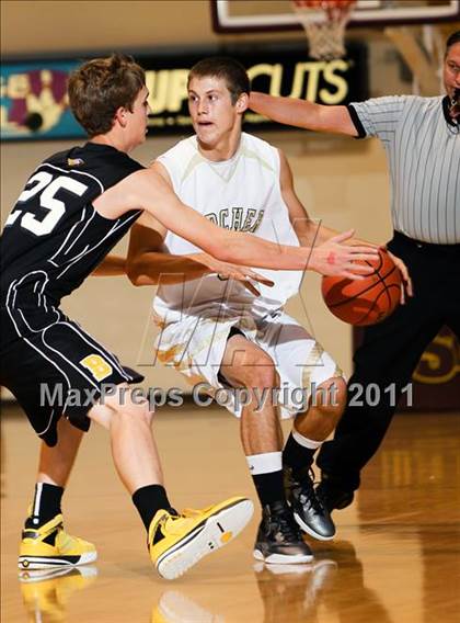 Thumbnail 2 in Archer City vs. Bellevue (Fantasy of Lights) photogallery.