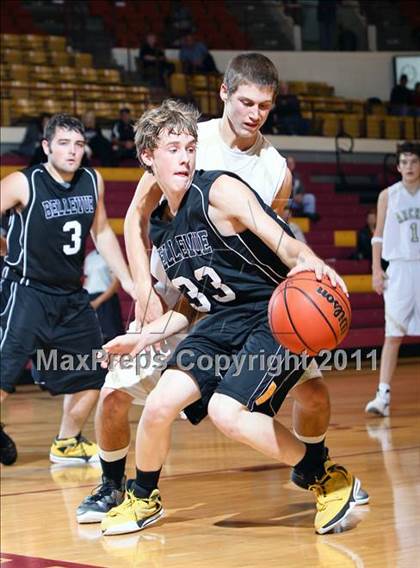 Thumbnail 3 in Archer City vs. Bellevue (Fantasy of Lights) photogallery.