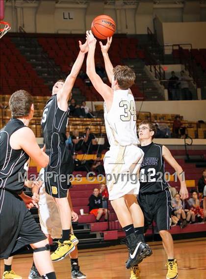 Thumbnail 1 in Archer City vs. Bellevue (Fantasy of Lights) photogallery.