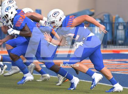 Thumbnail 3 in Mater Dei @ Bishop Gorman photogallery.