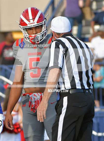 Thumbnail 1 in Mater Dei @ Bishop Gorman photogallery.