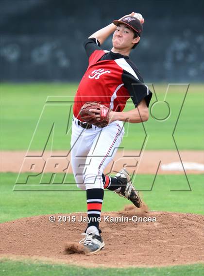 Thumbnail 3 in Alemany @ Hart photogallery.
