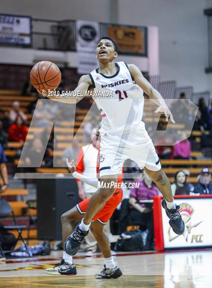 Thumbnail 1 in Coronado vs  Centennial (SoCal Vegas Showdown) photogallery.