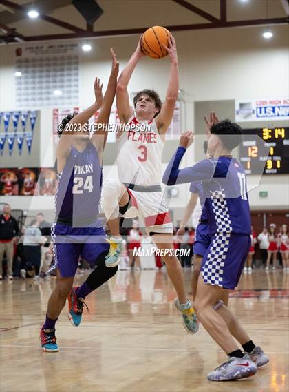 Thumbnail 1 in Tokay @ Lodi photogallery.