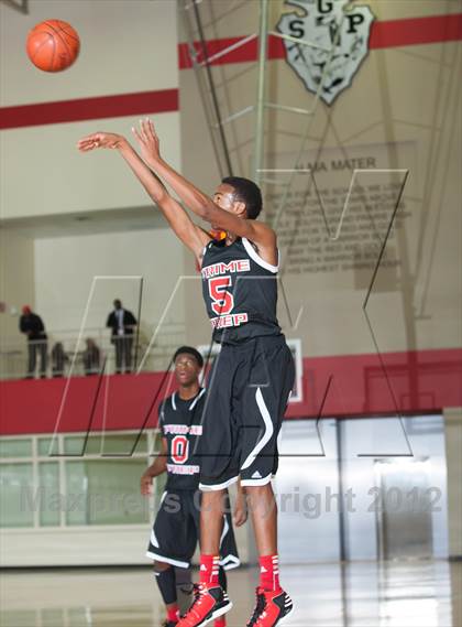 Thumbnail 3 in Trent Internationale vs Prime Prep (DFW Tip Off Classic) photogallery.