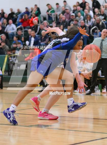 Thumbnail 3 in Shaker @ Shenendehowa photogallery.