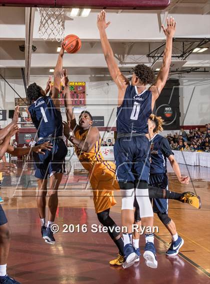 Thumbnail 2 in La Lumiere vs. Montverde Academy (DICK's National Tournament Semifinals) photogallery.