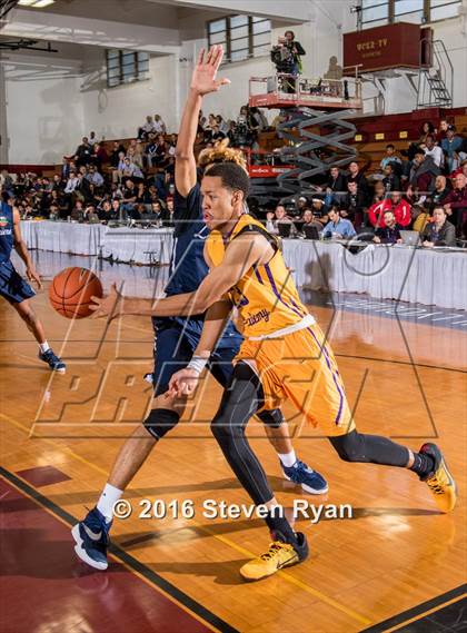 Thumbnail 2 in La Lumiere vs. Montverde Academy (DICK's National Tournament Semifinals) photogallery.