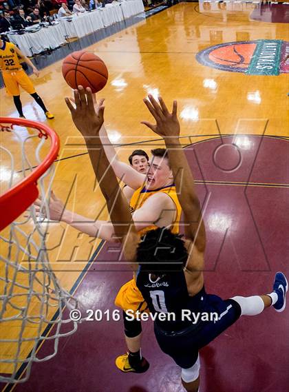 Thumbnail 1 in La Lumiere vs. Montverde Academy (DICK's National Tournament Semifinals) photogallery.