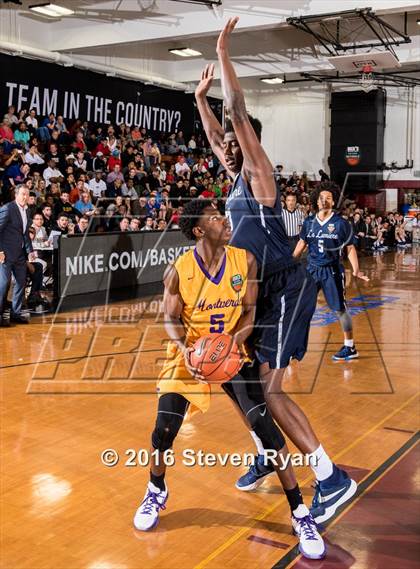 Thumbnail 3 in La Lumiere vs. Montverde Academy (DICK's National Tournament Semifinals) photogallery.
