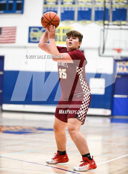 Thumbnail 3 in Mission Hills vs La Costa Canyon (Mira Mesa Marauders JV Classic) photogallery.