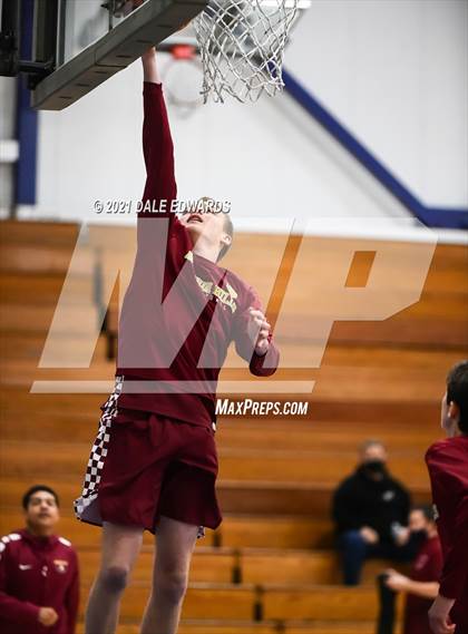 Thumbnail 3 in Mission Hills vs La Costa Canyon (Mira Mesa Marauders JV Classic) photogallery.