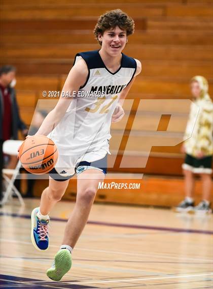 Thumbnail 1 in Mission Hills vs La Costa Canyon (Mira Mesa Marauders JV Classic) photogallery.