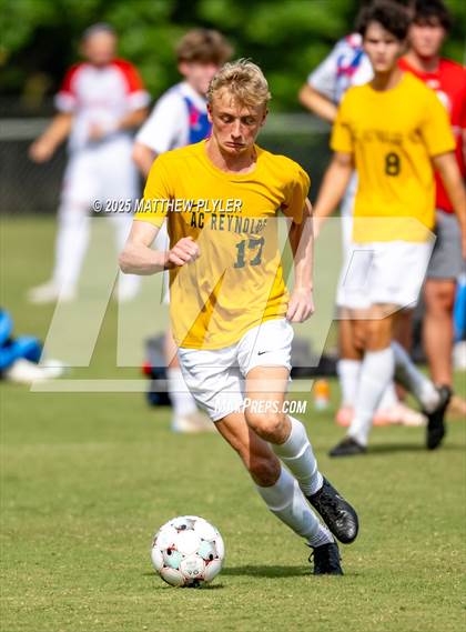 Thumbnail 2 in A.C. Reynolds vs. Apex Friendship (NCSCA Kickoff Classic) photogallery.