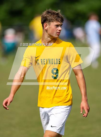 Thumbnail 2 in A.C. Reynolds vs. Apex Friendship (NCSCA Kickoff Classic) photogallery.