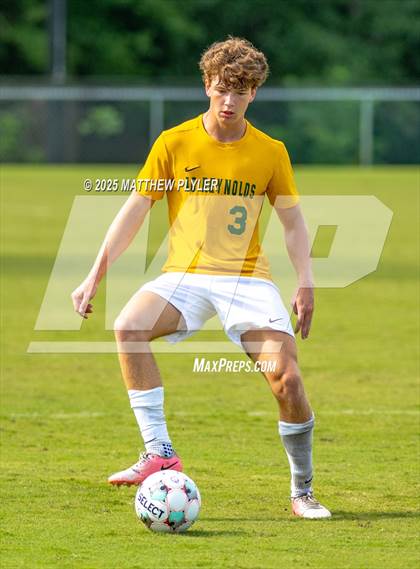 Thumbnail 2 in A.C. Reynolds vs. Apex Friendship (NCSCA Kickoff Classic) photogallery.