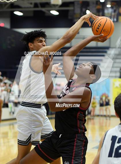 Thumbnail 1 in Bentonville West vs. Springdale photogallery.