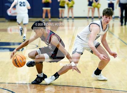 Thumbnail 3 in Bentonville West vs. Springdale photogallery.