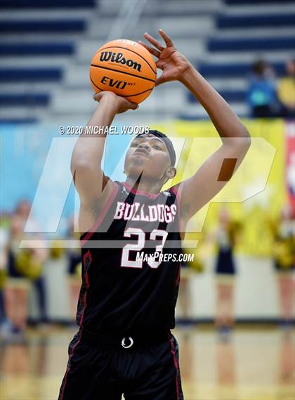 Thumbnail 2 in Bentonville West vs. Springdale photogallery.