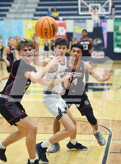 Thumbnail 3 in Bentonville West vs. Springdale photogallery.