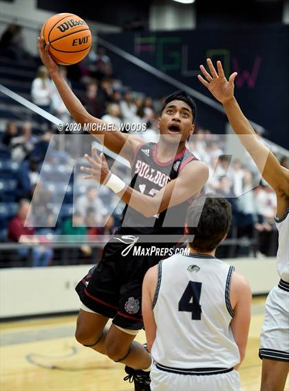 Thumbnail 3 in Bentonville West vs. Springdale photogallery.