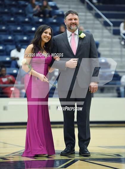 Thumbnail 2 in Bentonville West vs. Springdale photogallery.