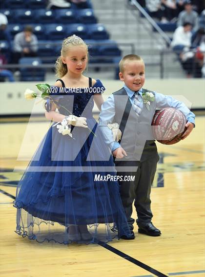Thumbnail 3 in Bentonville West vs. Springdale photogallery.