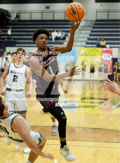 Thumbnail 1 in Bentonville West vs. Springdale photogallery.