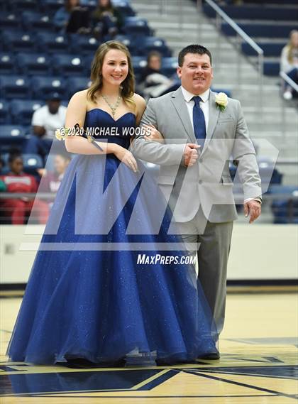 Thumbnail 2 in Bentonville West vs. Springdale photogallery.