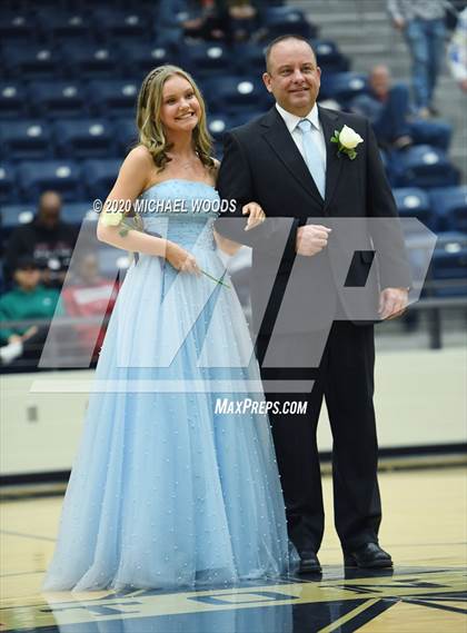 Thumbnail 2 in Bentonville West vs. Springdale photogallery.
