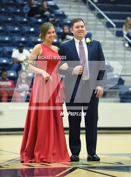 Thumbnail 3 in Bentonville West vs. Springdale photogallery.