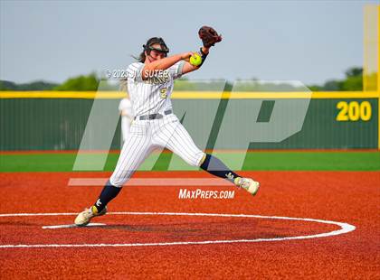 Thumbnail 3 in Lake Creek vs Pflugerville (UIL 5A Reg III Quarterfinal) photogallery.