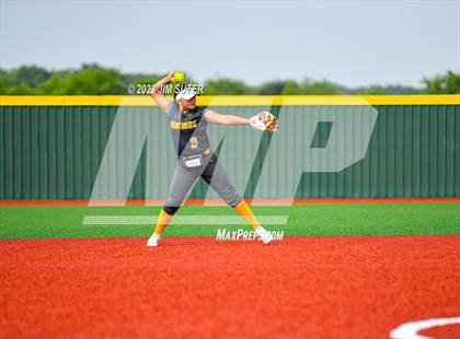 Thumbnail 3 in Lake Creek vs Pflugerville (UIL 5A Reg III Quarterfinal) photogallery.