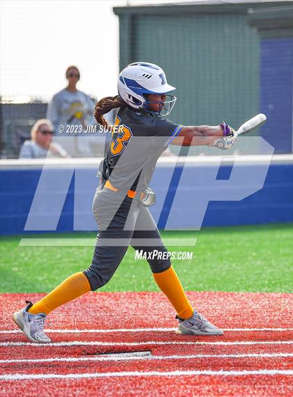 Thumbnail 2 in Lake Creek vs Pflugerville (UIL 5A Reg III Quarterfinal) photogallery.