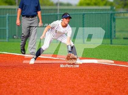 Thumbnail 2 in Lake Creek vs Pflugerville (UIL 5A Reg III Quarterfinal) photogallery.